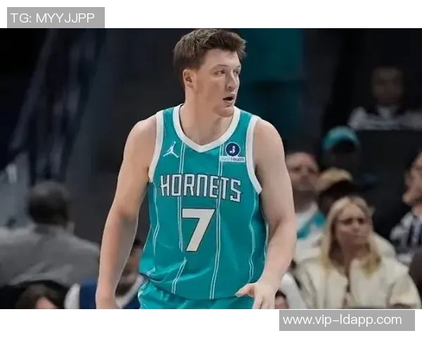 克尼佩尔称赞球队传导球表现出色大家积极为队友创造进攻机会